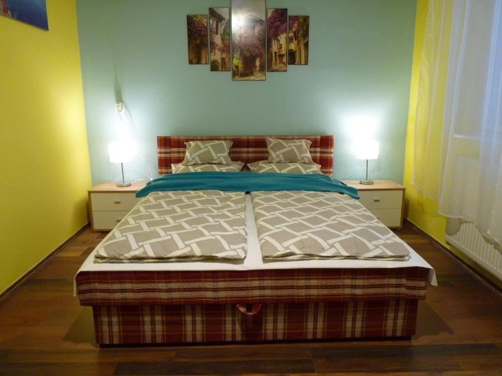 Eper Apartman Дебрецен Екстер'єр фото